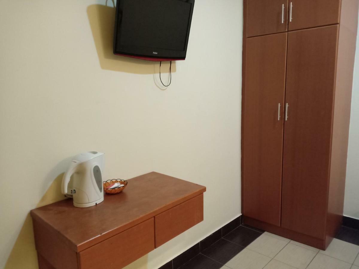 Tc Inn Business Hotel @ Seri Kembangan Kültér fotó