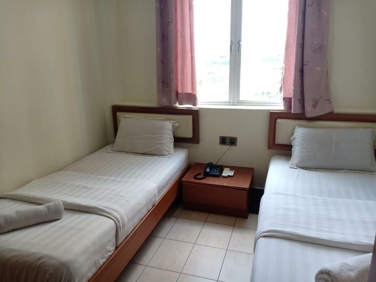 Tc Inn Business Hotel @ Seri Kembangan Kültér fotó