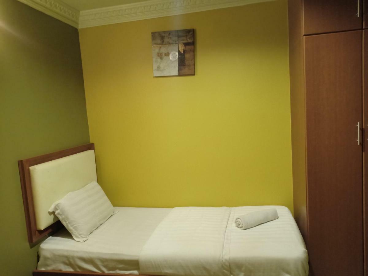 Tc Inn Business Hotel @ Seri Kembangan Kültér fotó