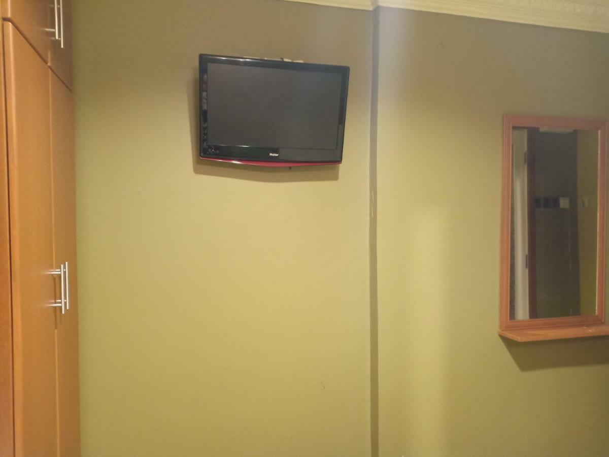 Tc Inn Business Hotel @ Seri Kembangan Kültér fotó