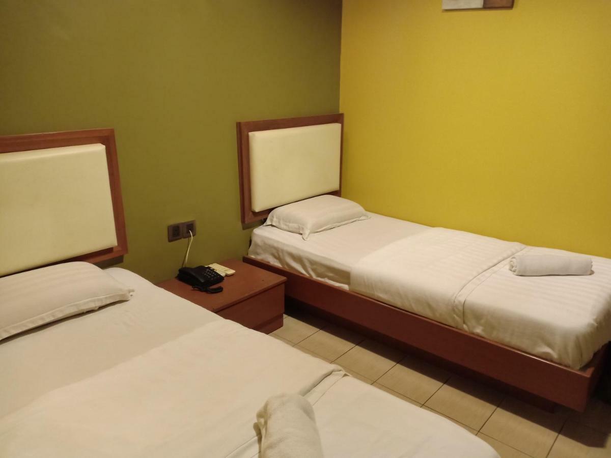 Tc Inn Business Hotel @ Seri Kembangan Kültér fotó